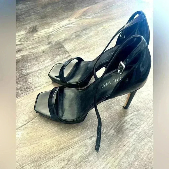 NINE WEST - Ankle Strap Heels Sz 9 - Picture 1 of 3